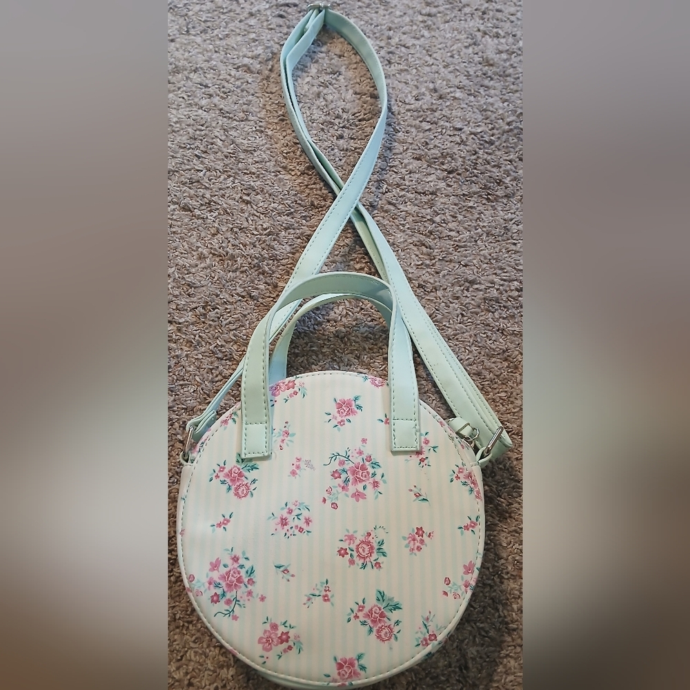 Round Floral Crossbody Bag Mint Pink Cottagecore Boutique NWOT - Picture 3 of 6